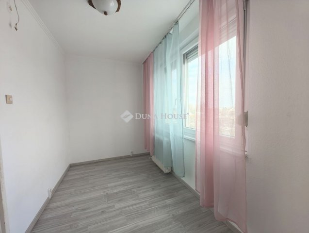 Eladó panellakás, Nyíregyházán 31.9 M Ft, 2 szobás