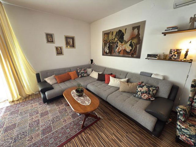 Eladó családi ház, Szentendrén 119 M Ft, 4 szobás
