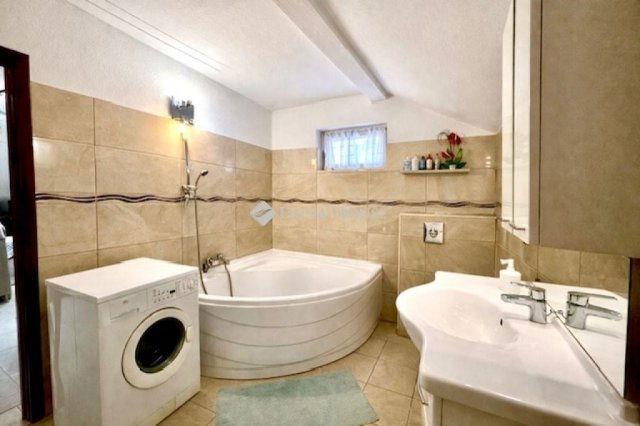 Eladó családi ház, Budapesten, XVIII. kerületben 145 M Ft