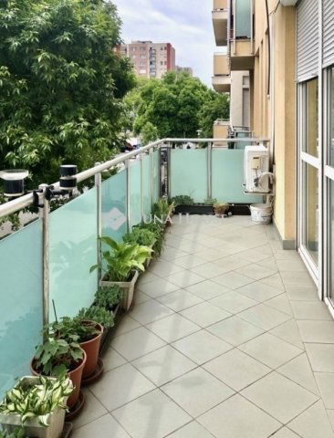 Eladó téglalakás, Budapesten, XIII. kerületben 83.9 M Ft
