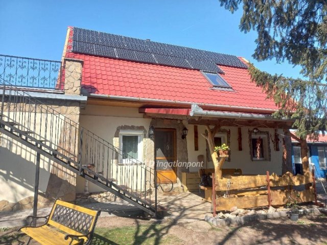 Eladó családi ház, Kecskeméten 99 M Ft, 4 szobás