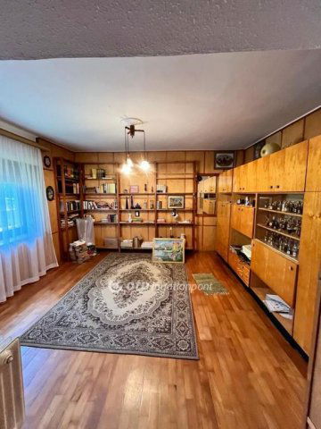 Eladó családi ház, Adonyban 41 M Ft, 2 szobás
