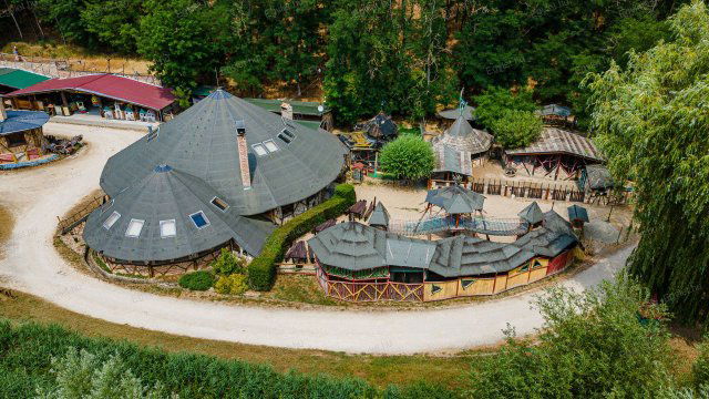 Eladó családi ház, Nőtincsen 1276.74 M Ft / költözzbe.hu