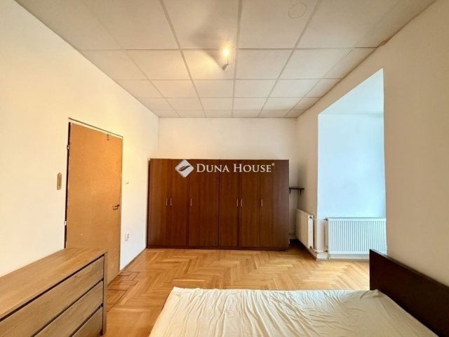 Eladó téglalakás, Budapesten, VII. kerületben 59.9 M Ft