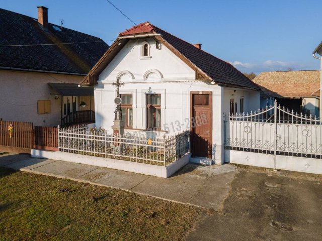 Eladó családi ház, Ipolyvecén 39.9 M Ft, 3 szobás