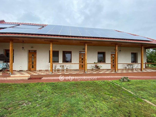 Eladó családi ház, Egyeken 58 M Ft, 5 szobás