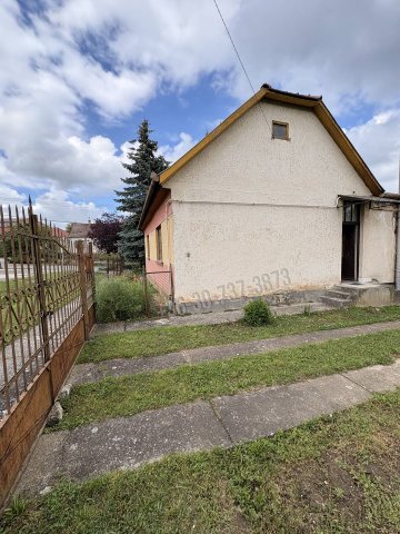Eladó családi ház, Szendehelyen 75 M Ft, 3 szobás