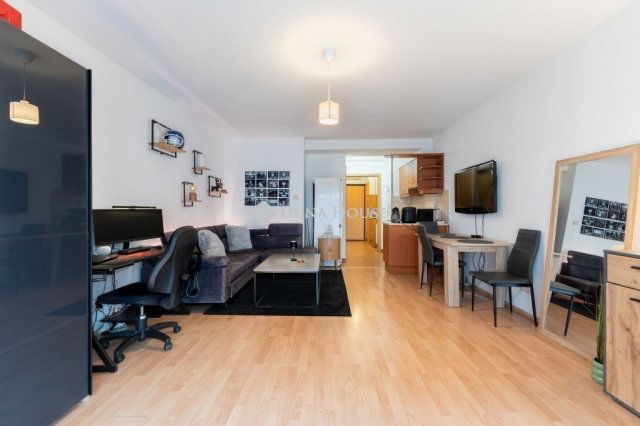 Eladó téglalakás, Budapesten, VIII. kerületben 69.9 M Ft