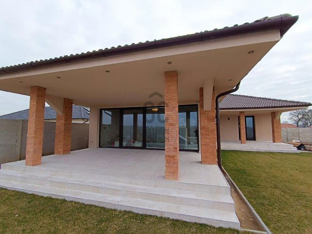 Eladó családi ház, Alsónémediben 259 M Ft, 5 szobás