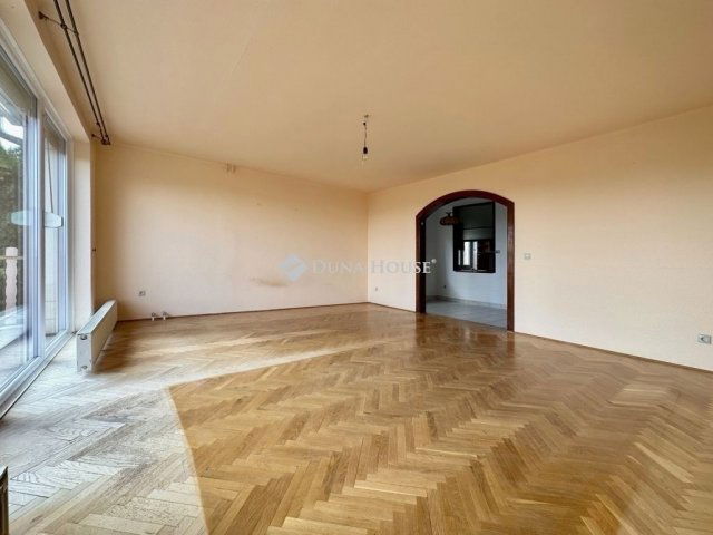Eladó ikerház, Pécsett 149 M Ft, 4 szobás / költözzbe.hu