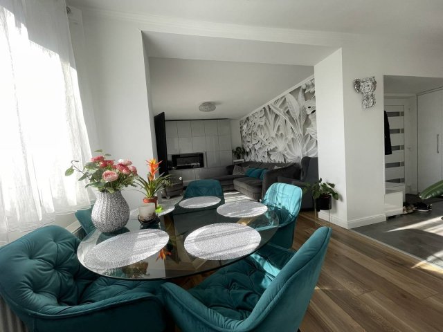 Eladó téglalakás, Egerben, Pacsirta utcában 105 M Ft, 4 szobás