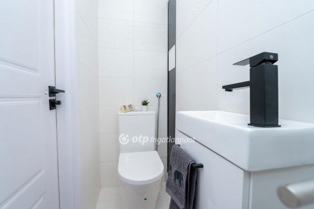 Eladó téglalakás, Budapesten, XVIII. kerületben 99.8 M Ft