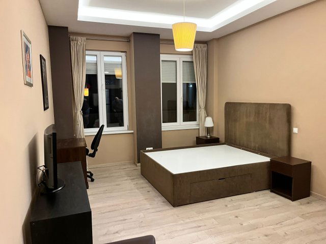 Kiadó téglalakás, albérlet, VI. kerületben, Király utcában