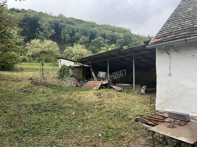 Eladó családi ház, Bátán 4.8 M Ft, 2 szobás