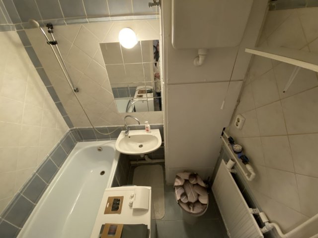 Kiadó panellakás, albérlet, Debrecenben 160 E Ft / hó, 1 szobás