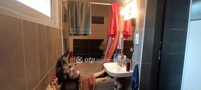 Eladó családi ház, Budapesten, VIII. kerületben 65 M Ft