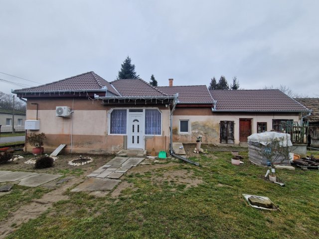 Eladó családi ház, Bolhóban 27.7 M Ft, 2 szobás