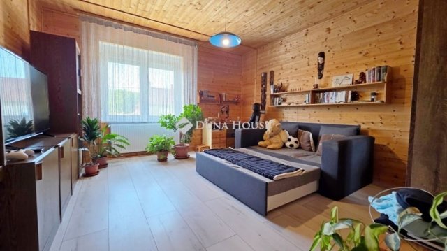 Eladó családi ház, Szentgotthárdon 71.9 M Ft, 3 szobás