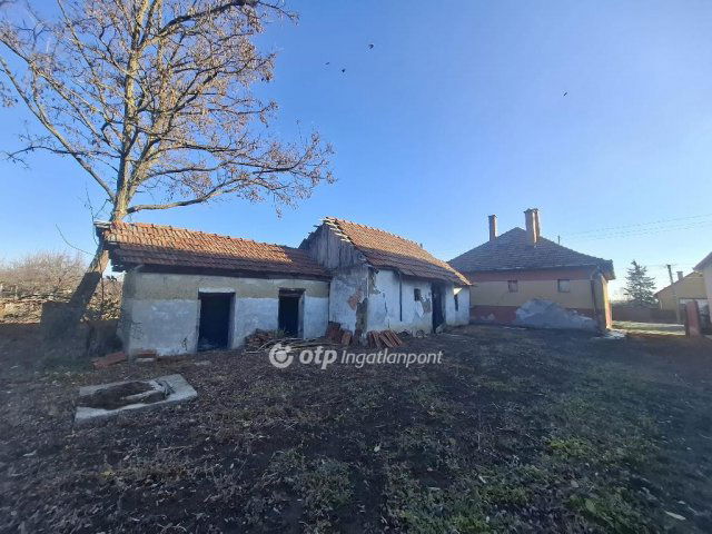 Eladó családi ház, Biharkeresztesen 20.7 M Ft, 2 szobás
