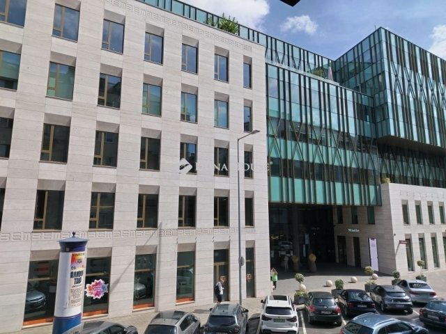 Eladó téglalakás, Budapesten, II. kerületben 180 M Ft, 3 szobás