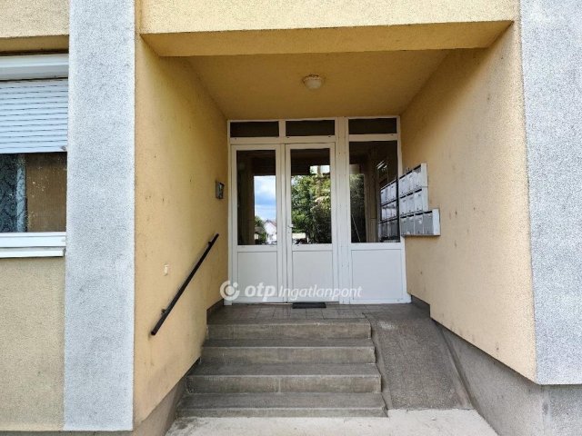 Eladó téglalakás, Sárospatakon 23.3 M Ft, 1+1 szobás
