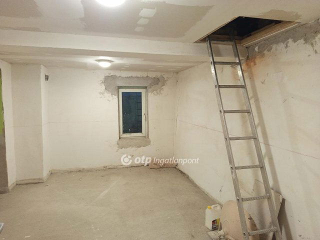 Eladó nyaraló, Szarvason 11.8 M Ft, 3 szobás