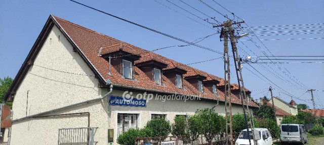 Eladó ipari ingatlan, Zalaszentgróton 110 M Ft