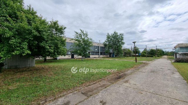 Kiadó ipari ingatlan, Berettyóújfaluban 1600 E Ft / hó