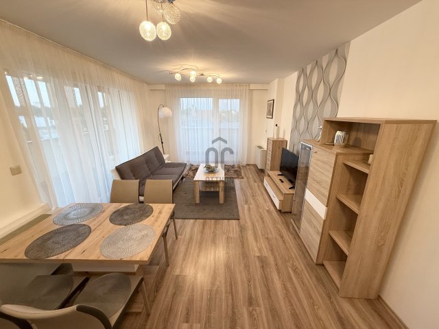 Kiadó téglalakás, albérlet, Debrecenben 470 E Ft / hó, 3 szobás