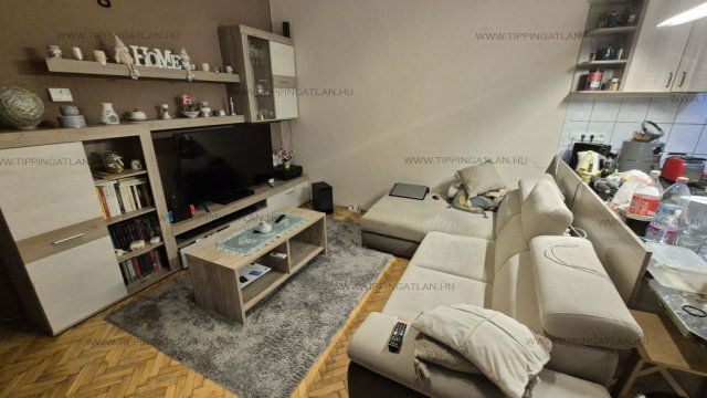 Eladó téglalakás, Budapesten, VIII. kerületben, Kisfaludy utcában