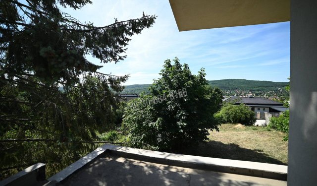 Eladó családi ház, Nagykovácsiban 269 M Ft, 6 szobás