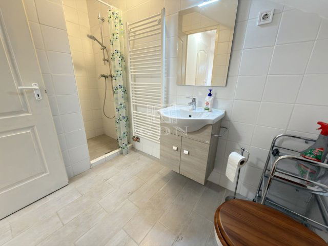 Kiadó téglalakás, albérlet, Székesfehérvárott 250 E Ft / hó