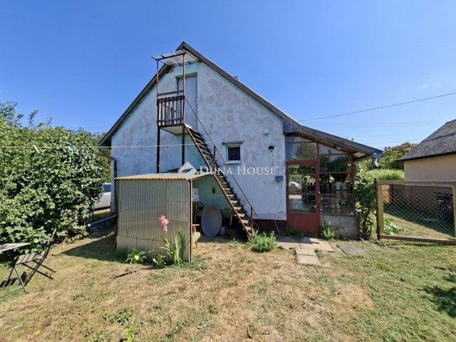 Eladó családi ház, Kulcson 25 M Ft, 2 szobás