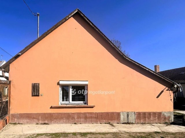 Eladó családi ház, Nagykőrösön 25.9 M Ft, 2 szobás