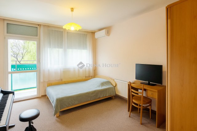 Eladó panellakás, Debrecenben 58 M Ft, 2 szobás