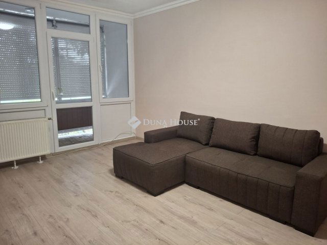 Kiadó panellakás, albérlet, Gyöngyösön 120 E Ft / hó