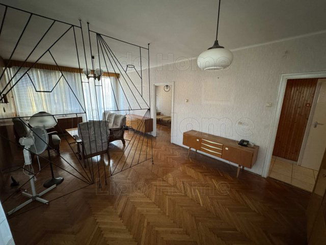 Eladó téglalakás, Kaposváron 49.6 M Ft, 3 szobás