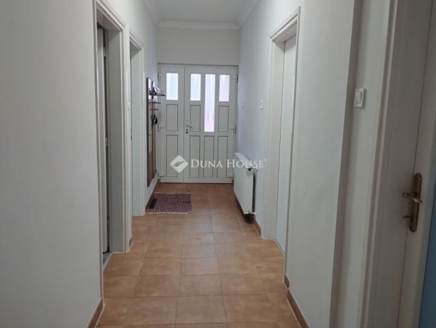 Eladó családi ház, Bodajkon 75 M Ft, 4 szobás