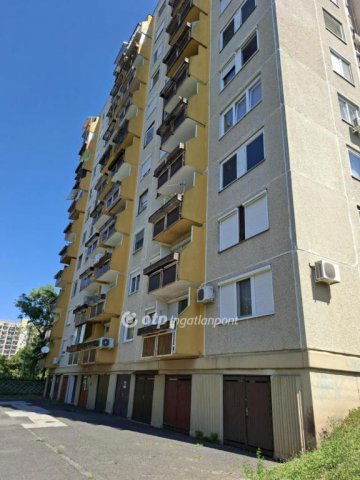 Eladó panellakás, Debrecenben 49 M Ft, 1+1 szobás