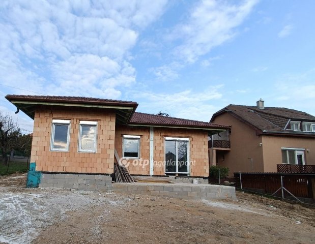 Eladó családi ház, Érden 144.9 M Ft, 4 szobás