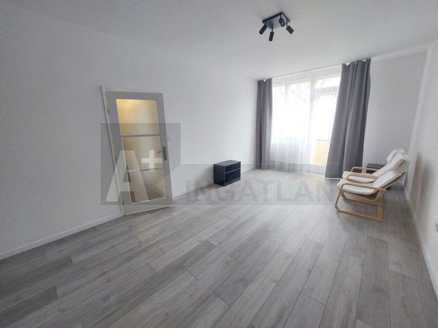 Kiadó téglalakás, albérlet, Szegeden 180 E Ft / hó, 2 szobás