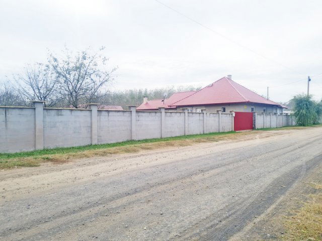 Eladó családi ház, Nyíradonyban 66.99 M Ft, 6+2 szobás
