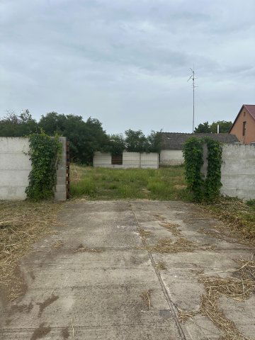 Eladó családi ház, Mezőfalván 19.9 M Ft, 1+1 szobás