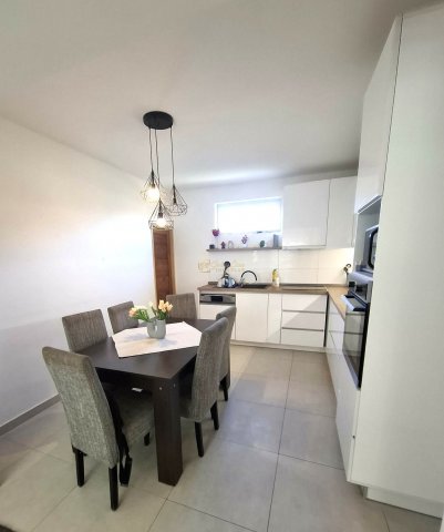 Eladó családi ház, Nyíregyházán 69.9 M Ft, 4 szobás