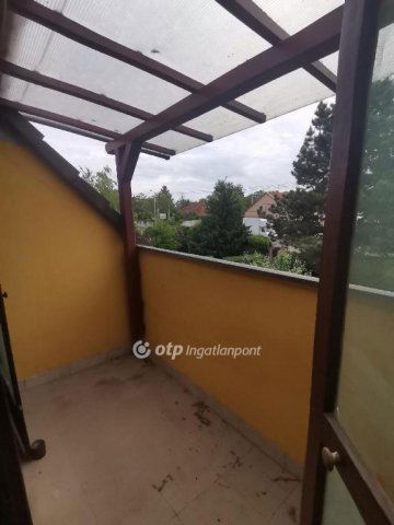Eladó családi ház, Békéscsabán 69 M Ft, 8 szobás