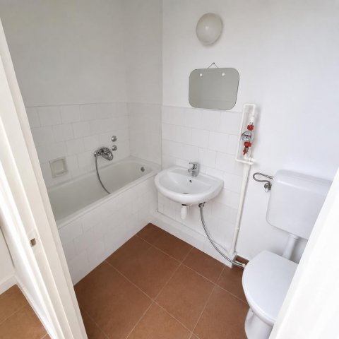 Eladó téglalakás, Tatabányán 34.99 M Ft, 1+1 szobás