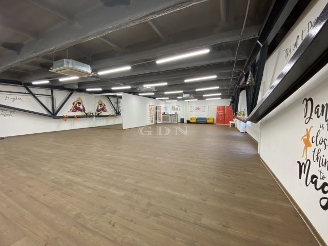 Eladó üzlethelyiség, Budapesten, XI. kerületben 41 M Ft