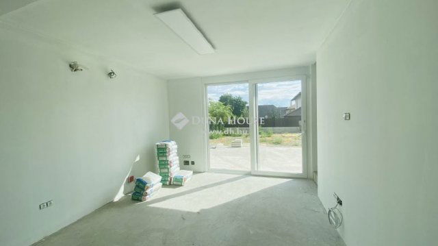 Eladó családi ház, Szentendrén 122 M Ft, 3+1 szobás