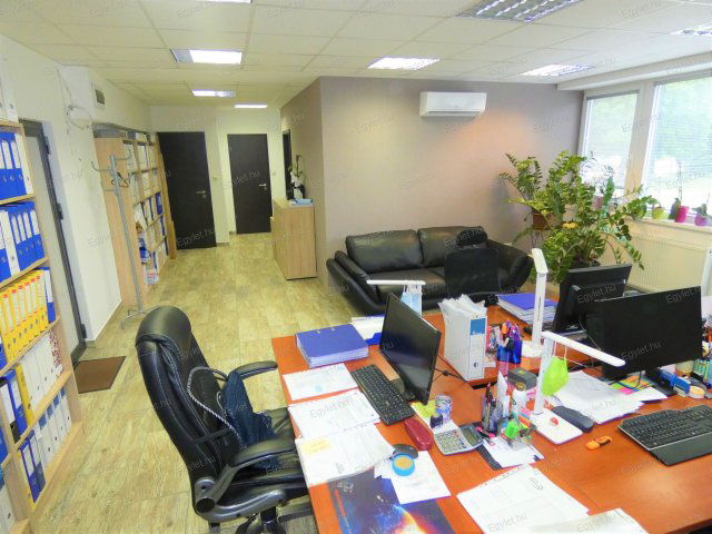 Eladó iroda, Budapesten, XVI. kerületben 65 M Ft, 2 szobás