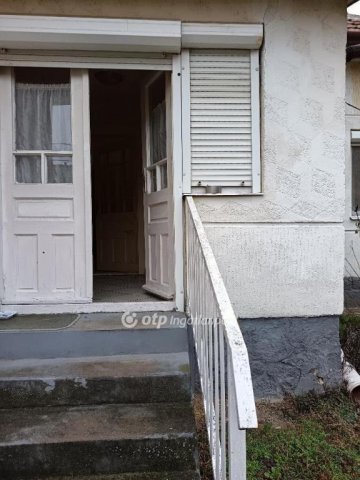 Eladó családi ház, Hajdúbagoson 35 M Ft, 3 szobás